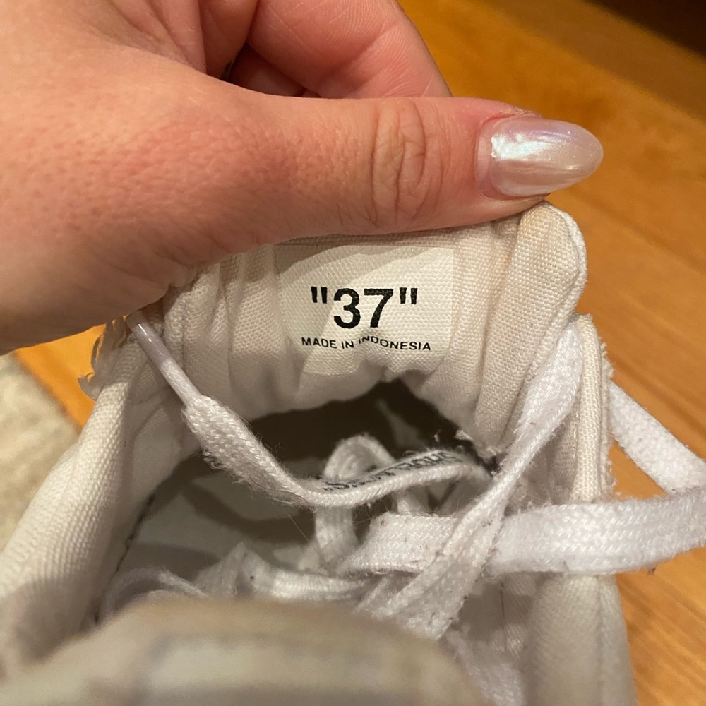 Off-White women’s Low Vulcanized Sneakers sz 37 white - Picture 5 of 6